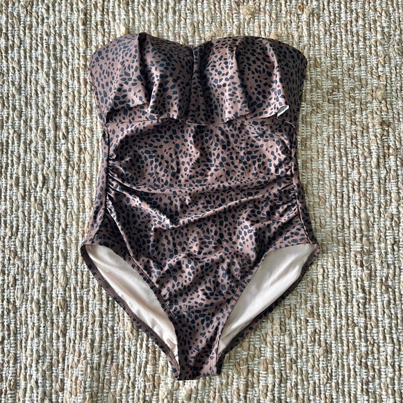 Leopard print strapless one piece bathing suit - Picture 3 of 5
